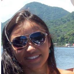 Não se Preocupe mais coom tanta bobagem, apenas viva! Queem te mereece não te faz choorar, se for chorar que seja de felicidade!