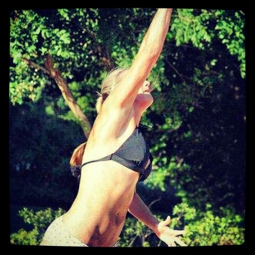 FitChickATX's profile picture. 