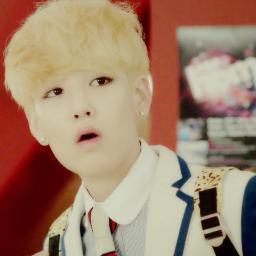 ♥ ผมเมน น้องโล่ คนสวยย ยย ย :) รักบัพ บัพ บัพ
รักคนนี้ @ZELO96 เฟ่ออ #บ่องตง @_junhong คนเดียวกัน ไปฟอลแอคนู้นเถอะ แอคนี้ลืมพาส :)
