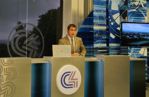 C4 Noticias a la Medianoche. De Lunes a Viernes por Canal 4 de Cable Express Salta