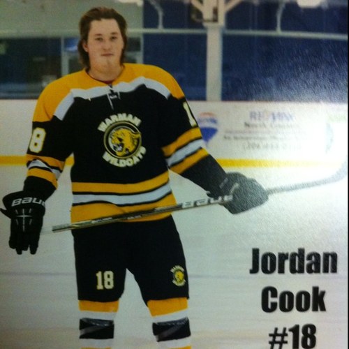 whatscookin18's profile picture. When life gives you lemons, paint that shit gold.Retired hockey player but was never any good anyways