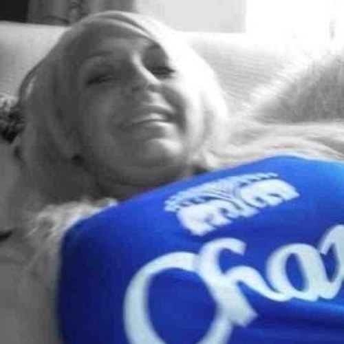 A site for Evertonian Babes to show off there kit