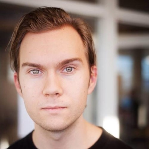 G_Johansson's profile picture. Farsa, hårdrockare, demokratikämpe,  antirasist och matälskare. Arbetar på Fryshuset.