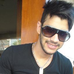 Criado dia 25/10/2010 @Gusttavo_Lima pessoa mais humilde, com o maior coração e o sorriso mais lindo que conheci!!!