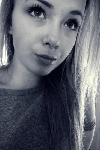 cstimike10's profile picture. Hi ;) My name is Timi and I'm from Hungary. Follow me and I follow u back :*