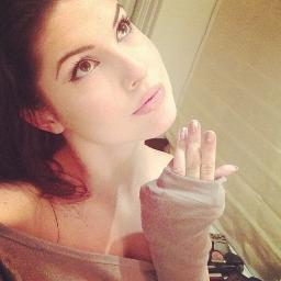 Moonnii_'s profile picture. I saw the light in the 21st of December 96 ,be sure tha‎​t you will not regret following me ;)♡ !