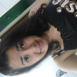 Deus, lasanha, rock, fanta, toddynho, livros, zumbis, unicórnios,  the walking dead, resident evil, chata...