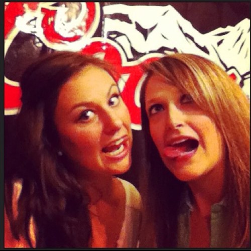 Jacklyn_Rose's profile picture. I believe that laughing is the best calorie burner. Happy Girls are the Prettiest Girls!!!