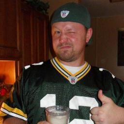 Brother, Father (of 2), Husband and Packer fanatic!  Oh and lets not forgot...LOVE ME SOME BEER!