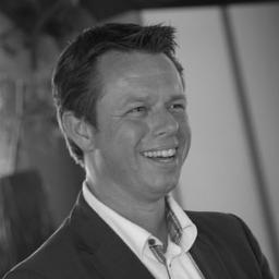 Teamplayer, sportief en people manager. Daarnaast geloof ik sterk in doen waar je goed in bent en dat je de rest moet uitbesteden.