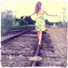 NewAgeJuliet98's profile picture. Cute love facts and other fun stuff about teenage life :D