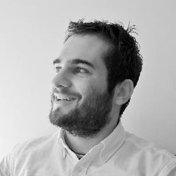 Independent arts professional with extensive business experience