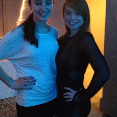 Mirand3rpp's profile picture. Hey, I'm 15, I go to DHS, I play softball volleyball and track and yeah......