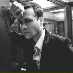 Volturi brawns, I pretend to guard what's important. With only one does it feel real (18+RP. SL with @AddictingVixen)
