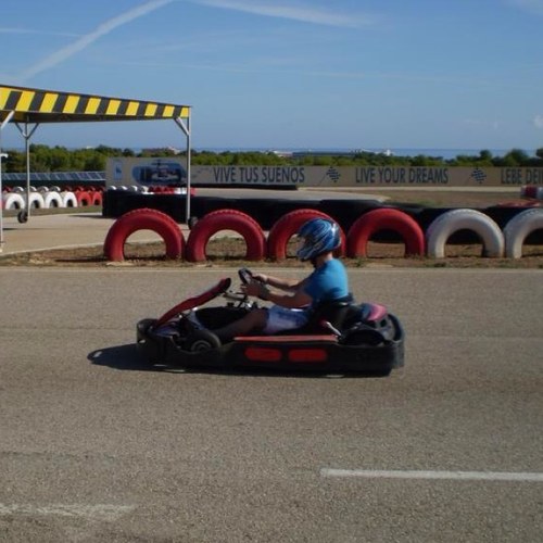 can people PLEASE give me advice and guidance on how to get in to motorsport.