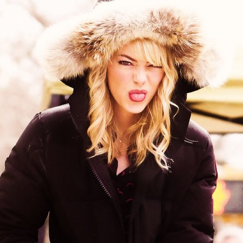 HotShotSarah's profile picture. My mother always said I was a handful. I'm outspoken, opinionated, but my good traits ouweight those. Honestly, I'm a real charmer. {21+ | Single | Bi}