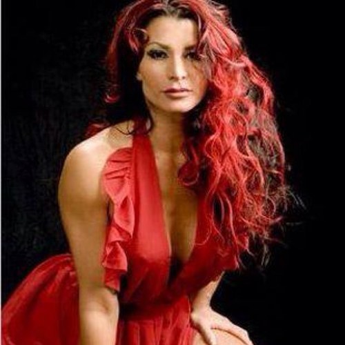 (NOT @TARALISAMARIE) I ain't the lady to mess with. Former WWE Women's Champion. Known as Tara on TNA now. Signed at @ExtremeDW_RP.