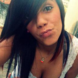; namorando com meu momoh *--* @_EderBordielly /
CURTAM MINHA PAGINA  https://t.co/iKTcW6OoEe