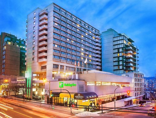 Welcome to the refreshed Holiday Inn Vancouver Centre. It’s familiar but it’s better than ever before. It’s a hotel where you can sit back and be yourself.