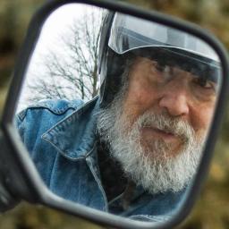 Retired journalist. Ex-New Yorker, Wisconsinite; now in North Dakota. Air cooled Porsche/Vespa snob. Love being a grandfather.