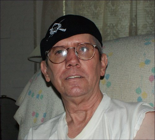 Dokejema's profile picture. Alone.. lonely.. a skilled gamer. Contact with family is the best.