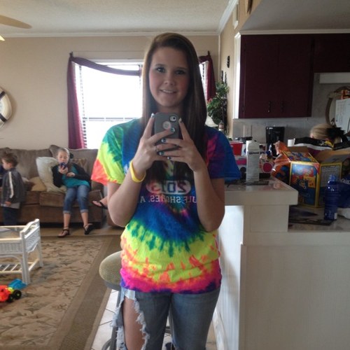 Hello Everyone I'm Mallory Extine I Am 15 Years Old, My Birthday is Jan.8. I'm Taken By My Sweet Boyfriend. I Love To Hang Out With My Friends At The Creek! :)