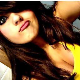 Sou calma,mais se passarem da conta comigo a coisa fica feia flw..