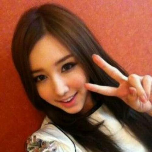 [V] Pisual Chocolat | 97L | more? http://t.co/LG8C4bMYpW!