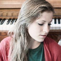 LiciaRadford's profile picture. One half of The Gray Havens. Other half to Dave Radford. Barista, runner & reader.