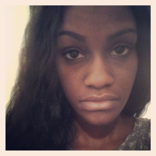 sheiscourtnee's profile picture. 