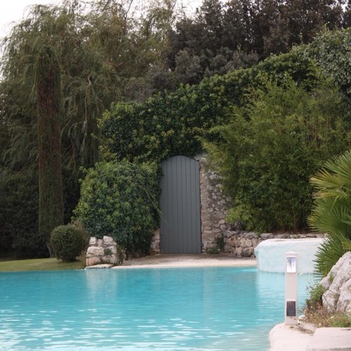 WittyKitKitty's profile picture. Hawkeye. Lover of good things and watcher of all things. Provence, Gloucester, London, and New York if there's half a chance ;)