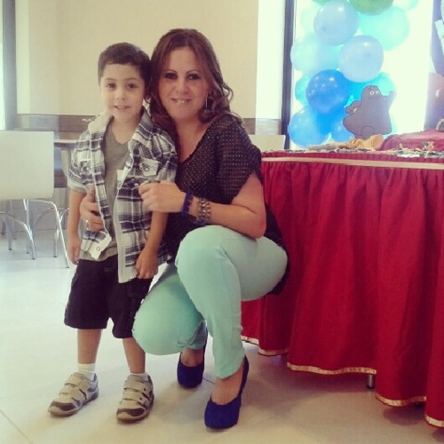 Nada se logra sin sacrificios, es bueno buscar hasta encontrar lo q realmente te guste!! Quiero darle lo mejor a mi hijo!