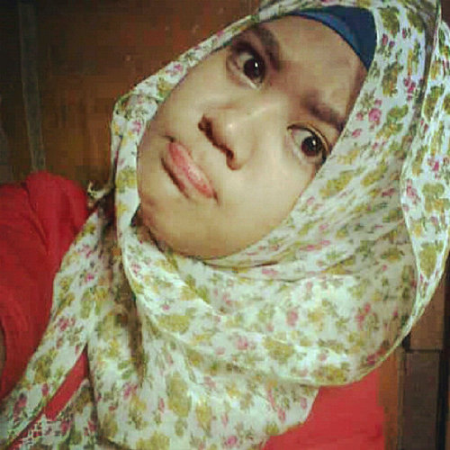 Wanita biasa yang pengen jadi wanita muslimah sesungguhnya :).  Taken w/ ♥ AllahSWT ♥ mama ♥ Hijabers ({})