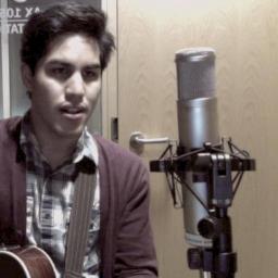 Toronto Singer/Songwriter/Tambourinist