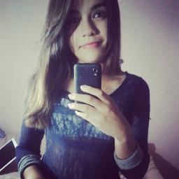 Oi, eu sou a bia limah tenho 13 anos de pura SEDUÇÃO e é isso, rs. Não pera --'