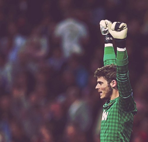 Here to keep goalkeepers and every soccer player motivated. Follow me I will follow back just ask or mention me ❤⚽