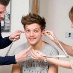 1/4 of One Direction.
This is my priv account.