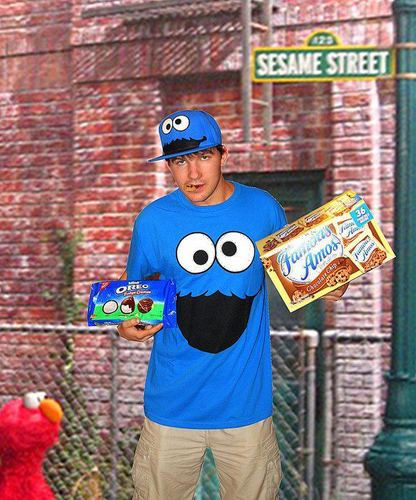 Dedicated and committed to anything and everything Hip Hop. Living the lyfe, doin' what's right.