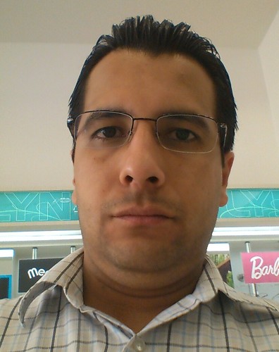 Orgulloso padre de familia + Esposo + Orgullosamente Tijuanense + Desarrollador de software