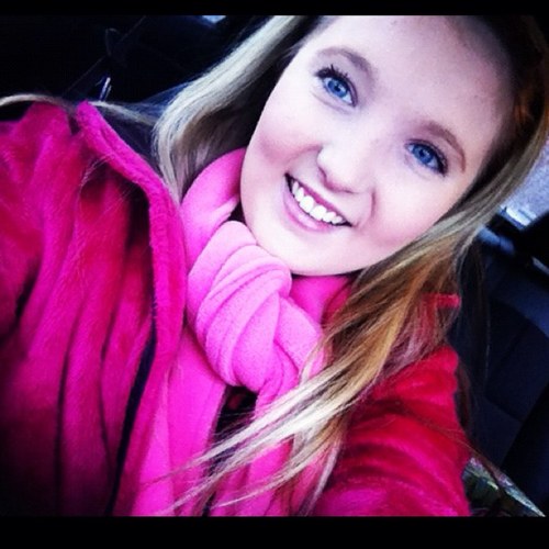 EmilyLenae12's profile picture. I love playing softball.! & i love hanging out with me friends & family :)
               Home of east carter middle! 
 Steelers fann!! (: