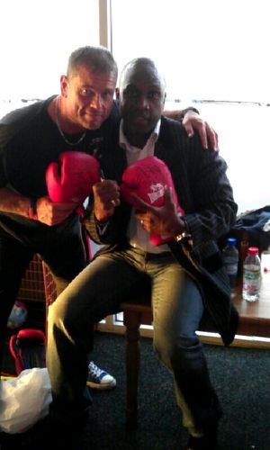 wot u wonna know . freelance boxing writer .