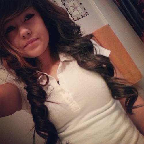 i'm andrea & who the fuck are you . 
 http://t.co/3H4ha15gr5