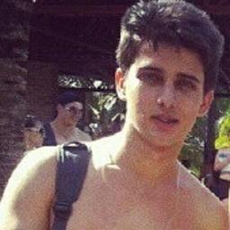 Estudante de Engenharia. especialista em sonhos ! Me dê uma alavanca e um ponto de apoio e eu moverei o mundo