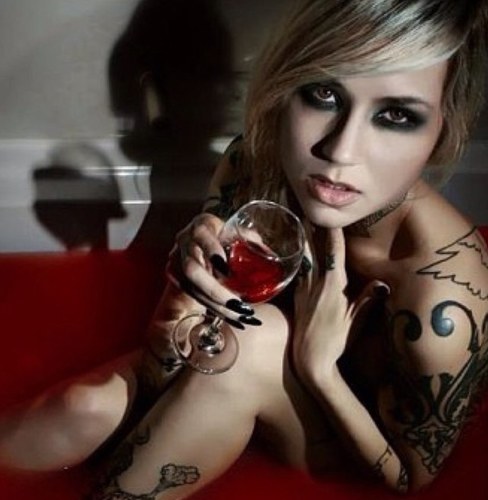 I LOVE HALEY ROSE!!! & Sara Fabel ! Follow cheesus!