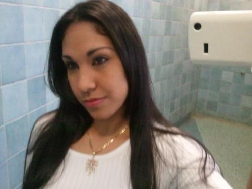 Anloys's profile picture. Sencilla, humilde, no me gusta las hipocresia siempre soy real y directa y me encanta td lo q hago!!! pero no me djo d nadie ^_^ Boricua