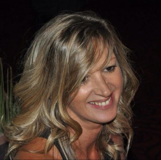 Irisheyeoncairo's profile picture. Irish expat from Belfast, stopped off in Cairo for a revolution or two then hopped over to incredible India, few years in Delhi now in Hyderabad..missing Tayto