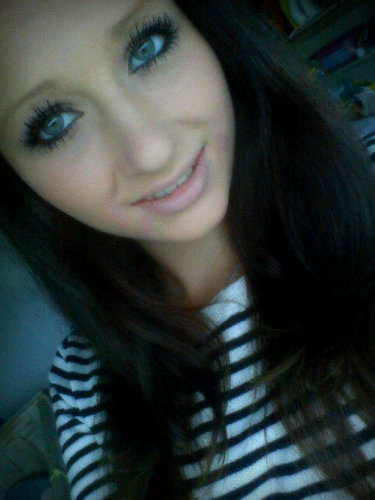 Meisje/15jaar/WellandColege/Amsterdam/op zoek naar die ene boy♥/love 4 me girls♥ / xfollowme and i follow you/