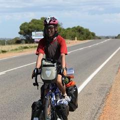 slumb1's profile picture. アウトドア好き。東京外大/自転車で世界を旅しています。詳しくはブログで

写真　http://t.co/aRTEf0y8kY