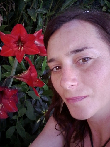 karmelecarmen's profile picture. 