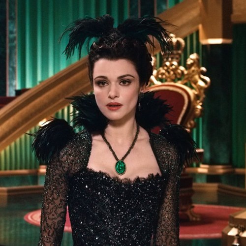 The name's Evanora, the Wicked Witch of the East. I have a sister named Theodora, the Wicked Witch of the West. @Theodora_Oz